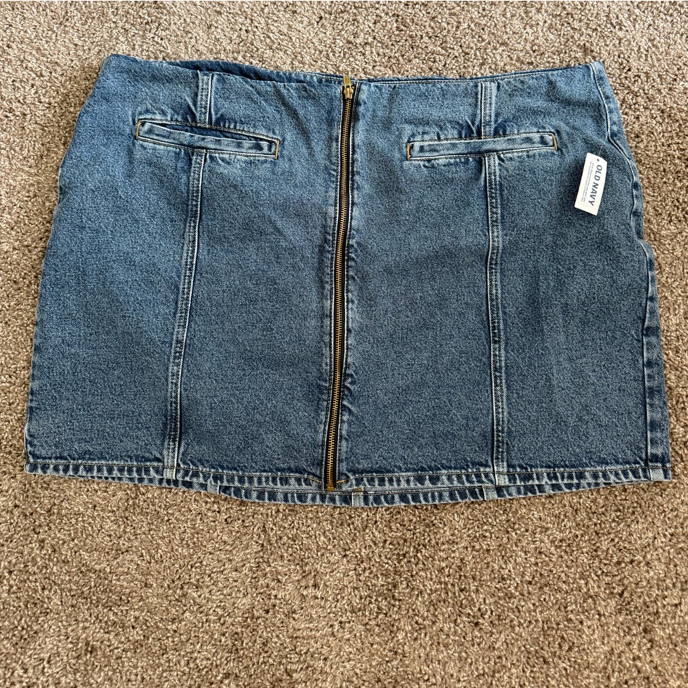 Old Navy Mid-Rise denim skirt